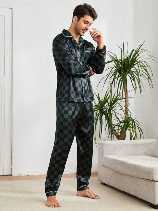 Tommy ™ - Heren Satijnen Pyjamaset met Geruit Patroon – Luxe Nachtrust in Stijl